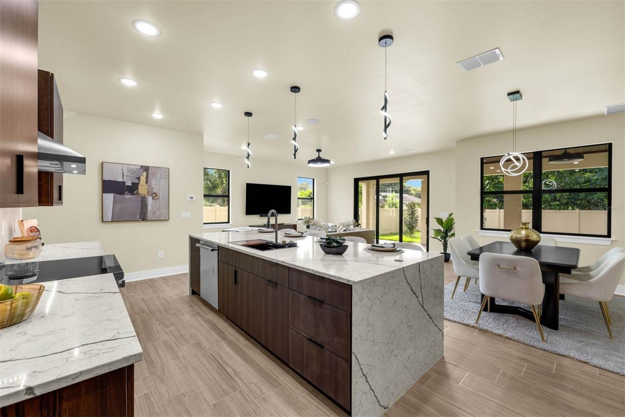 1910 Cloverlawn Avenue, Orlando, FL 32806 Photo