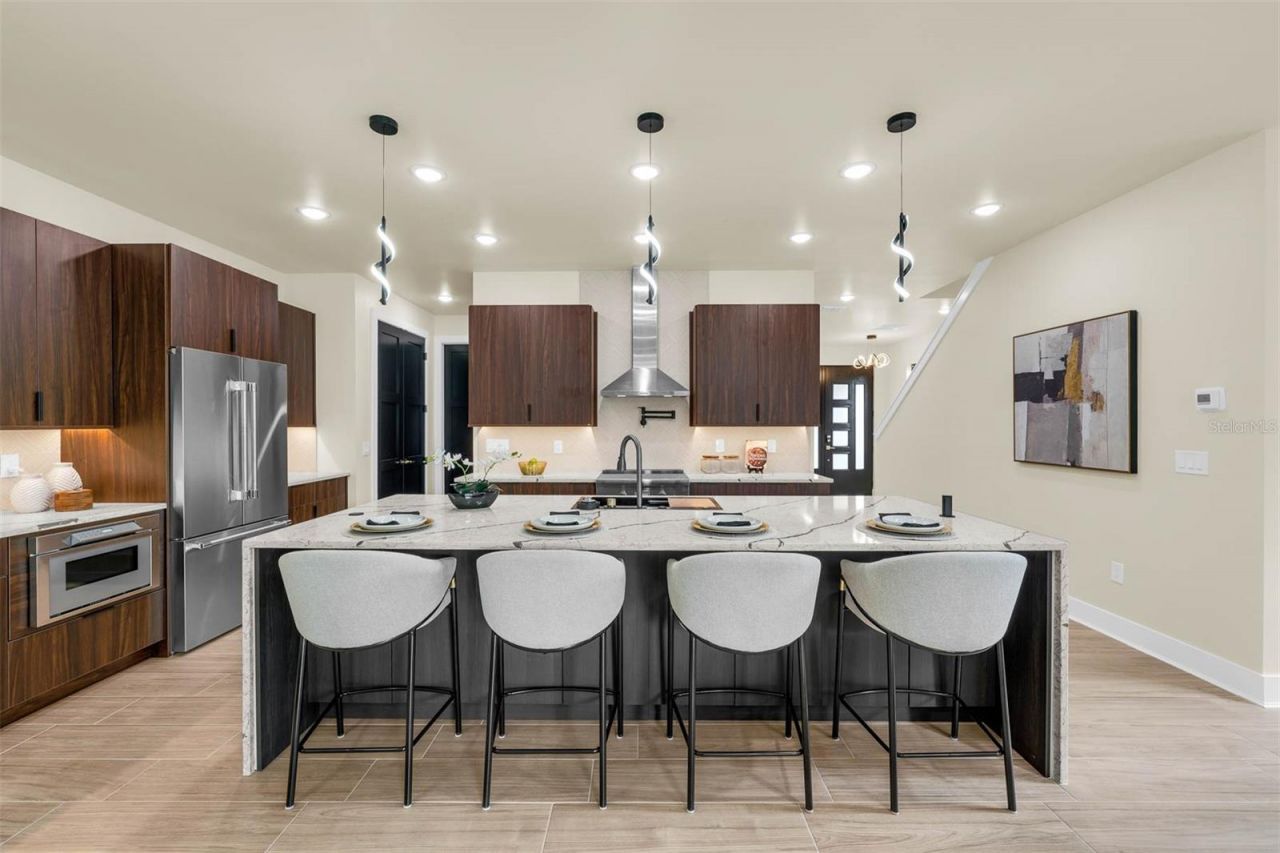 1910 Cloverlawn Avenue, Orlando, FL 32806 Photo