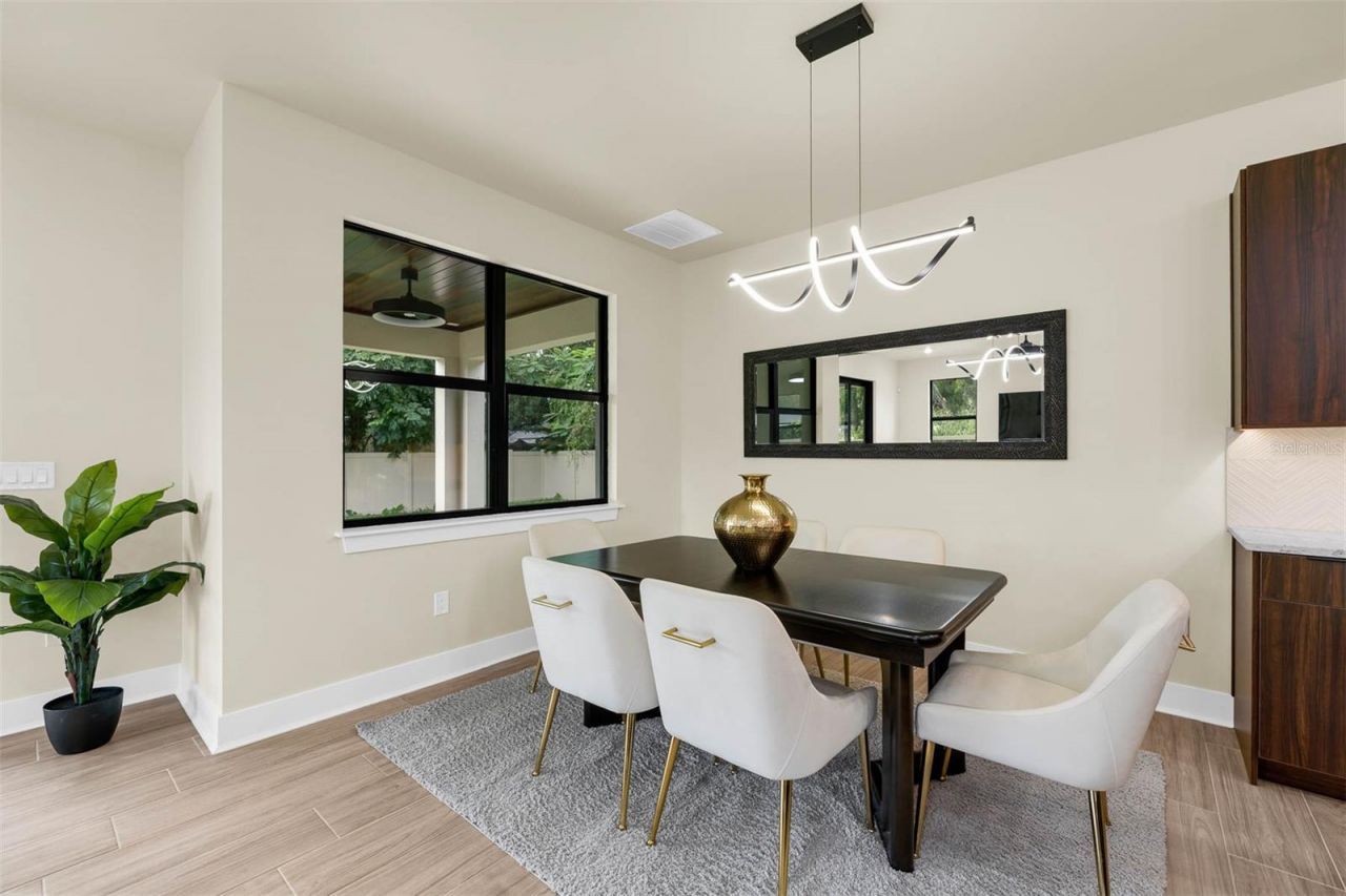 1910 Cloverlawn Avenue, Orlando, FL 32806 Photo