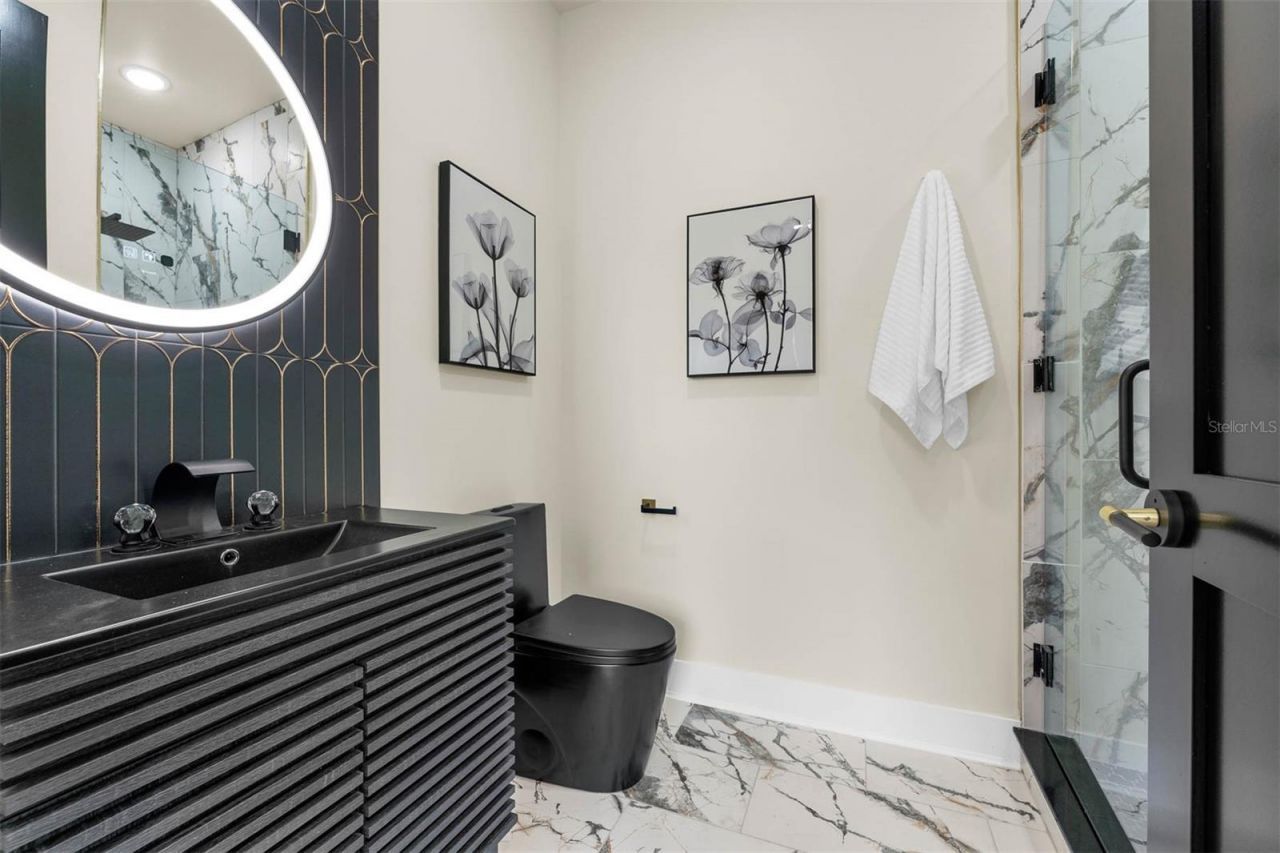 1910 Cloverlawn Avenue, Orlando, FL 32806 Photo