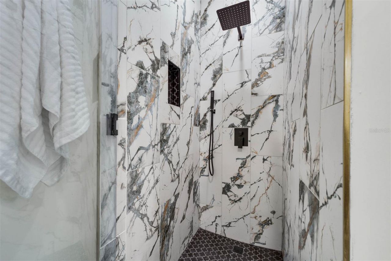 1910 Cloverlawn Avenue, Orlando, FL 32806 Photo