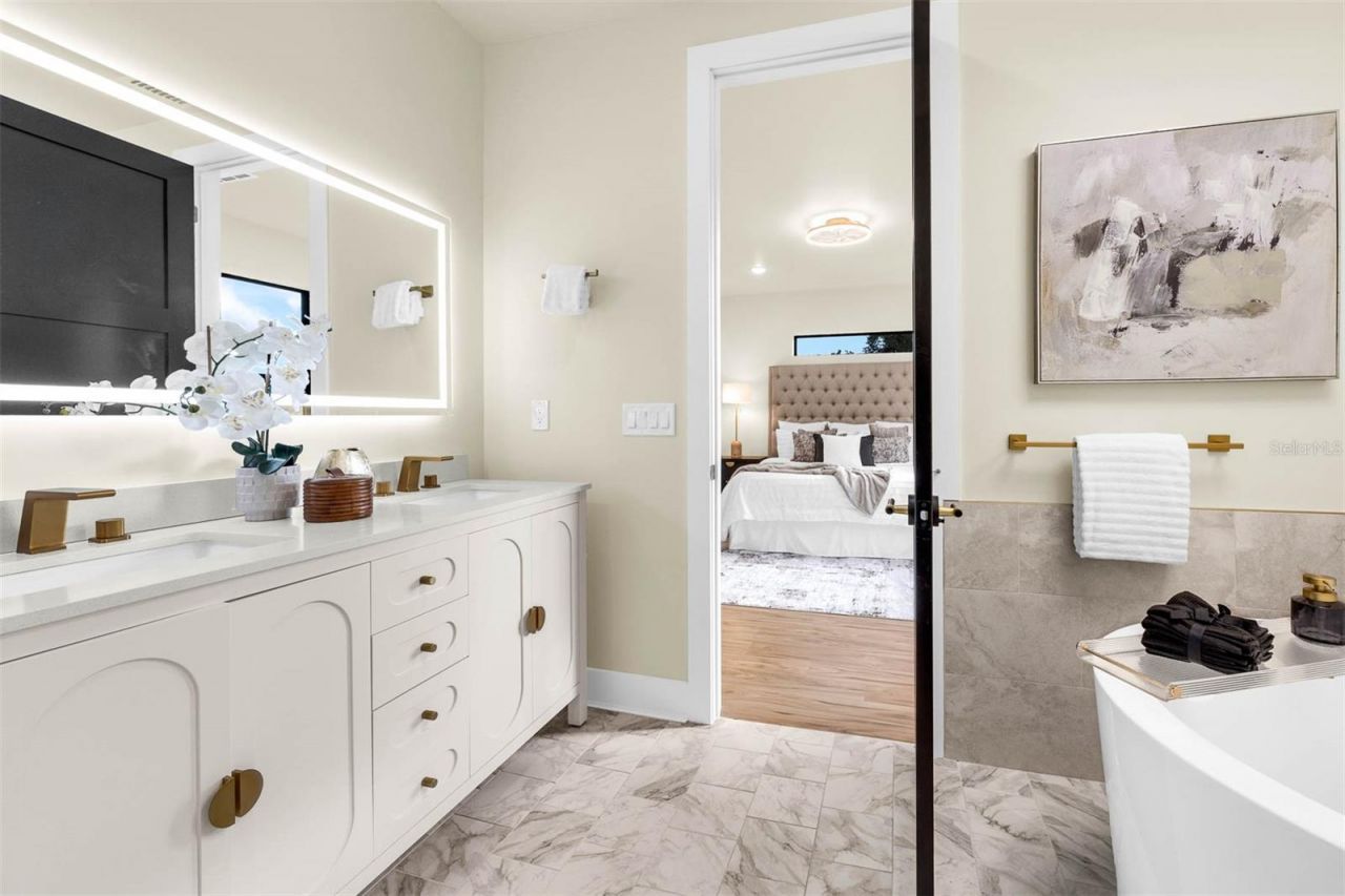 1910 Cloverlawn Avenue, Orlando, FL 32806 Photo