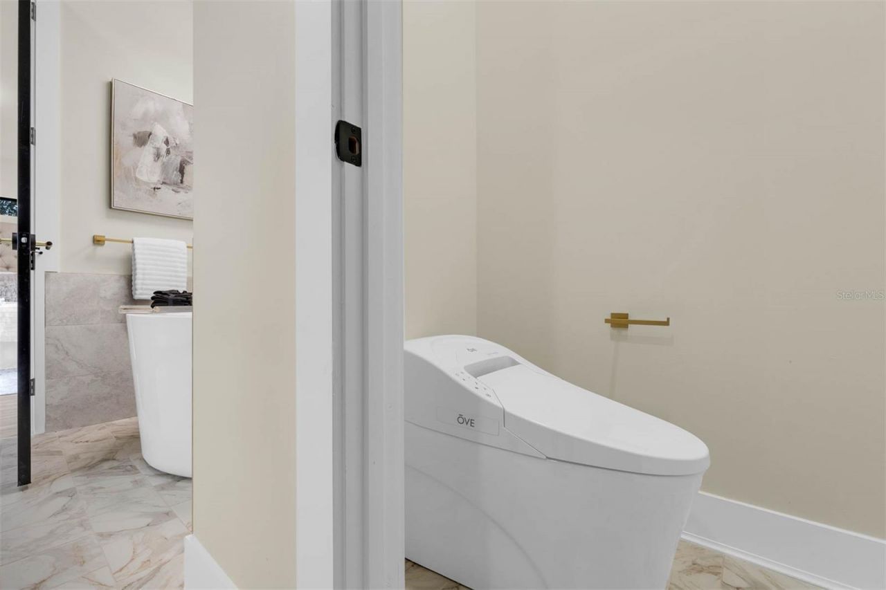 1910 Cloverlawn Avenue, Orlando, FL 32806 Photo