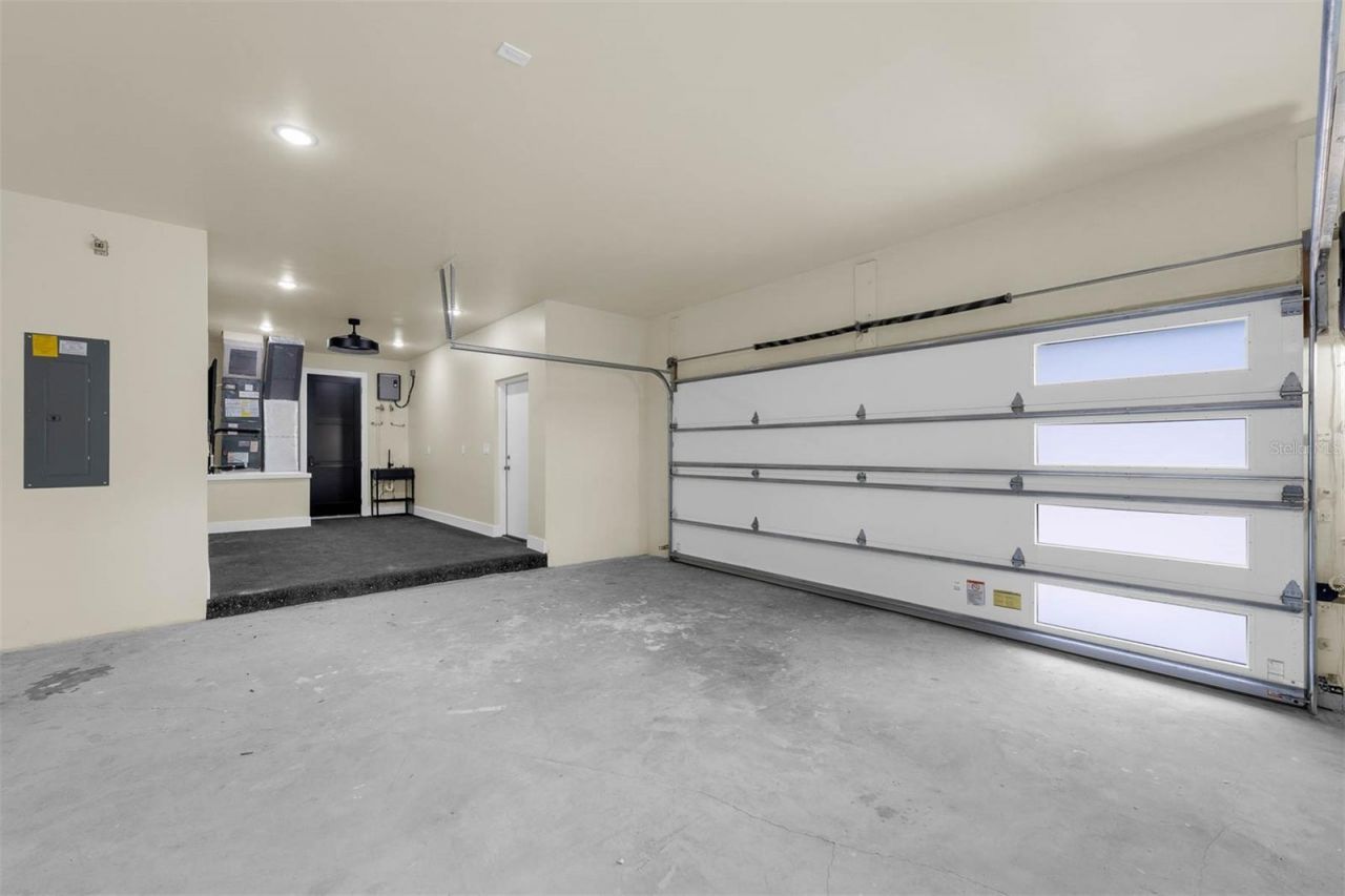 1910 Cloverlawn Avenue, Orlando, FL 32806 Photo