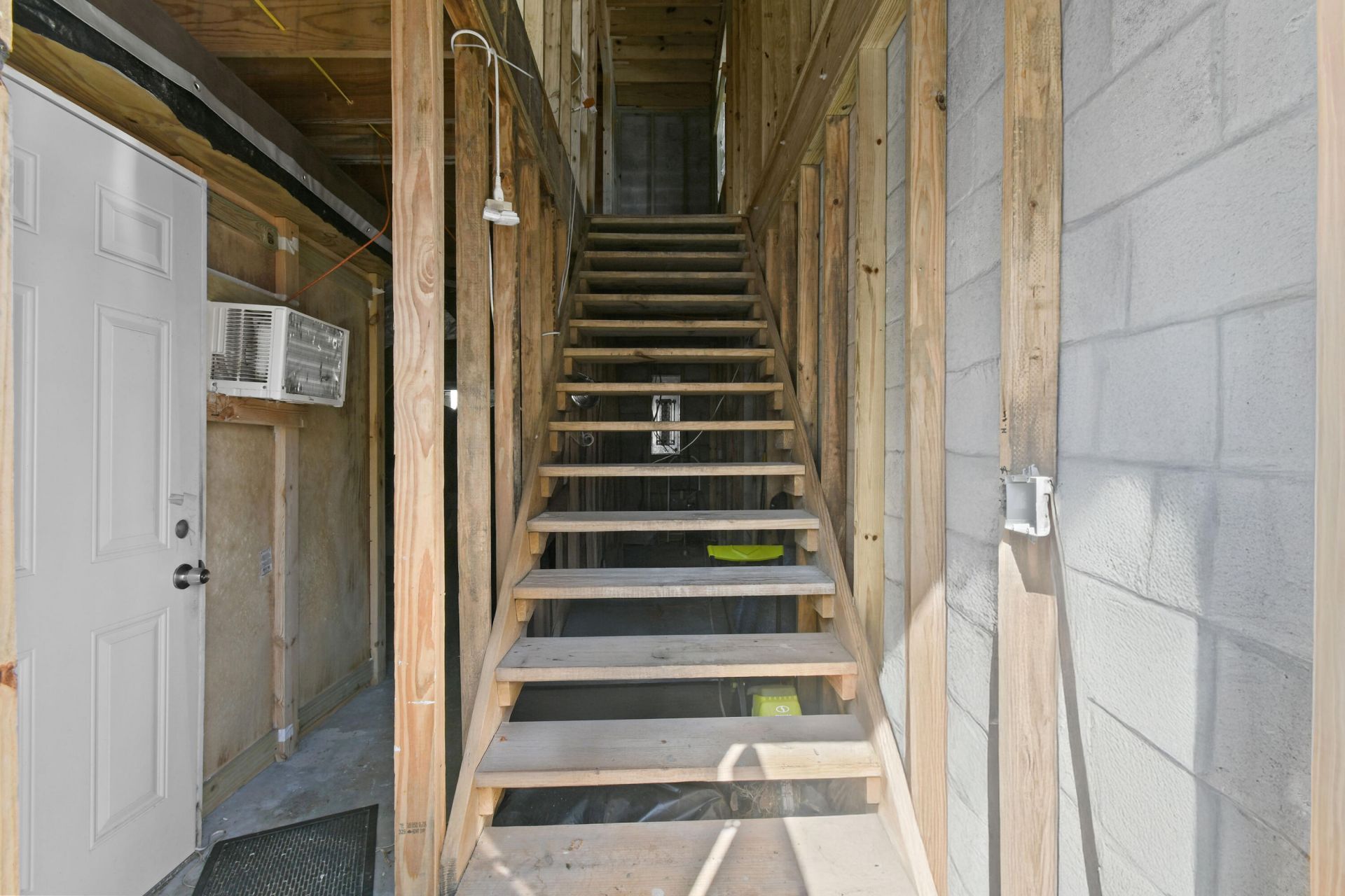 322 N Lakeside Court, West Palm Beach, FL 33407 Photo