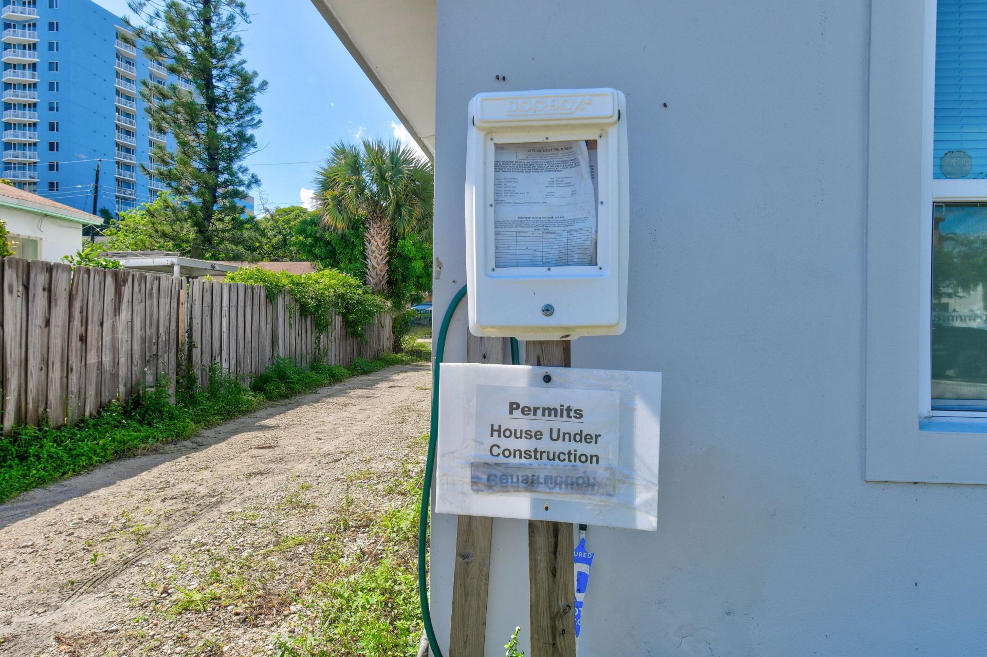 322 N Lakeside Court, West Palm Beach, FL 33407 Photo