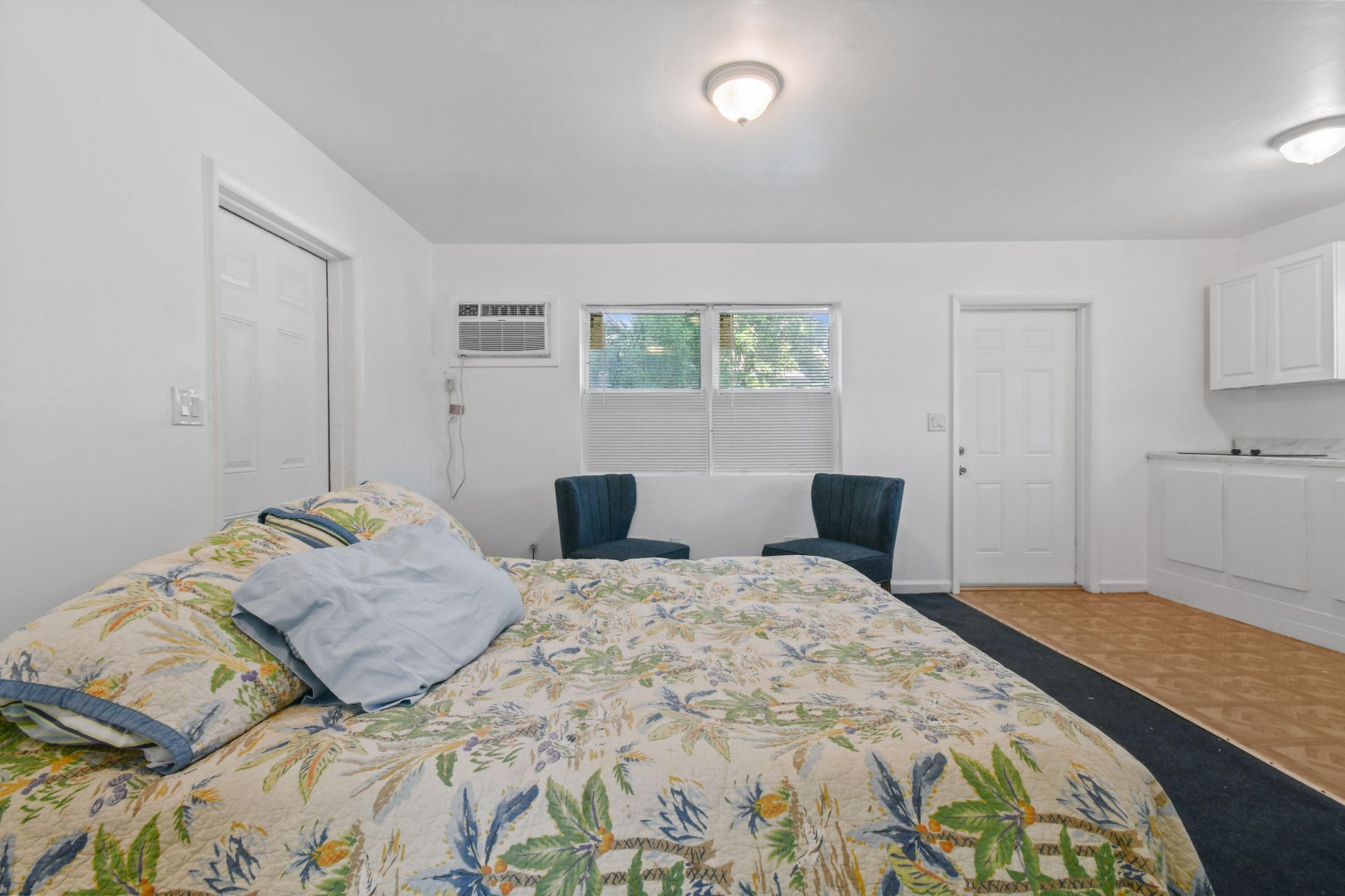 322 N Lakeside Court, West Palm Beach, FL 33407 Photo