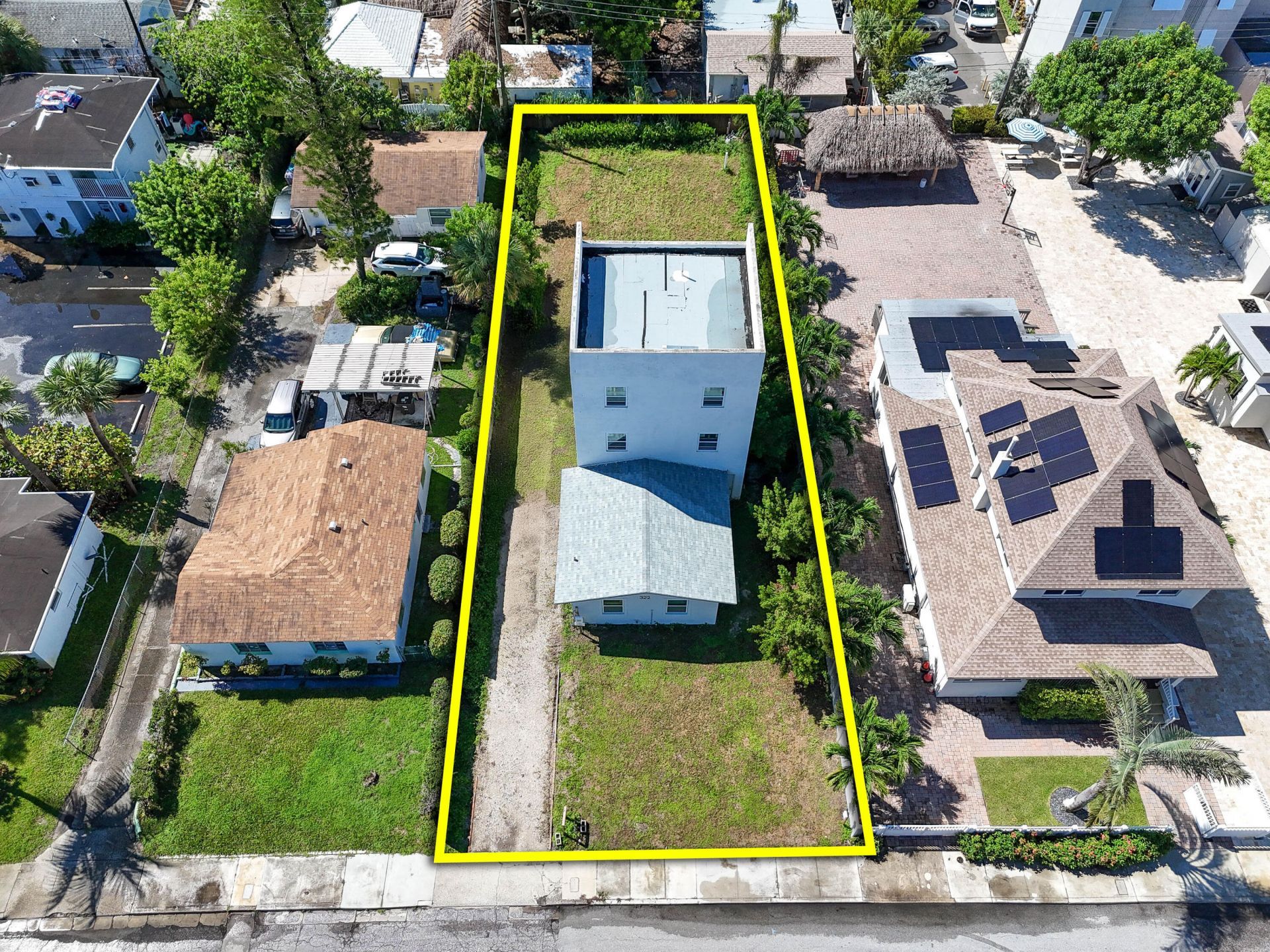 322 N Lakeside Court, West Palm Beach, FL 33407 Photo