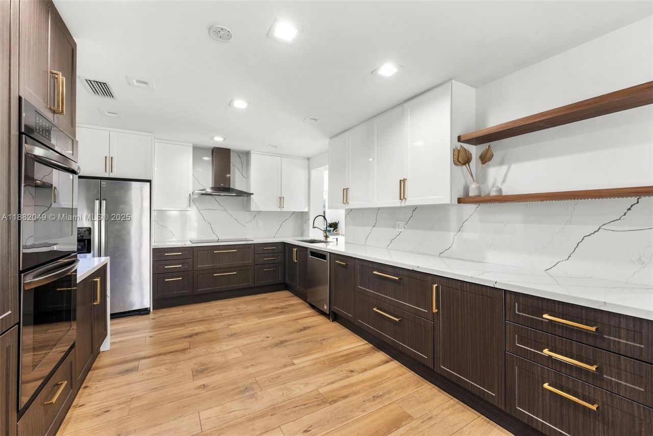 21000 NE 18th Ct, Miami, FL 33179 Photo