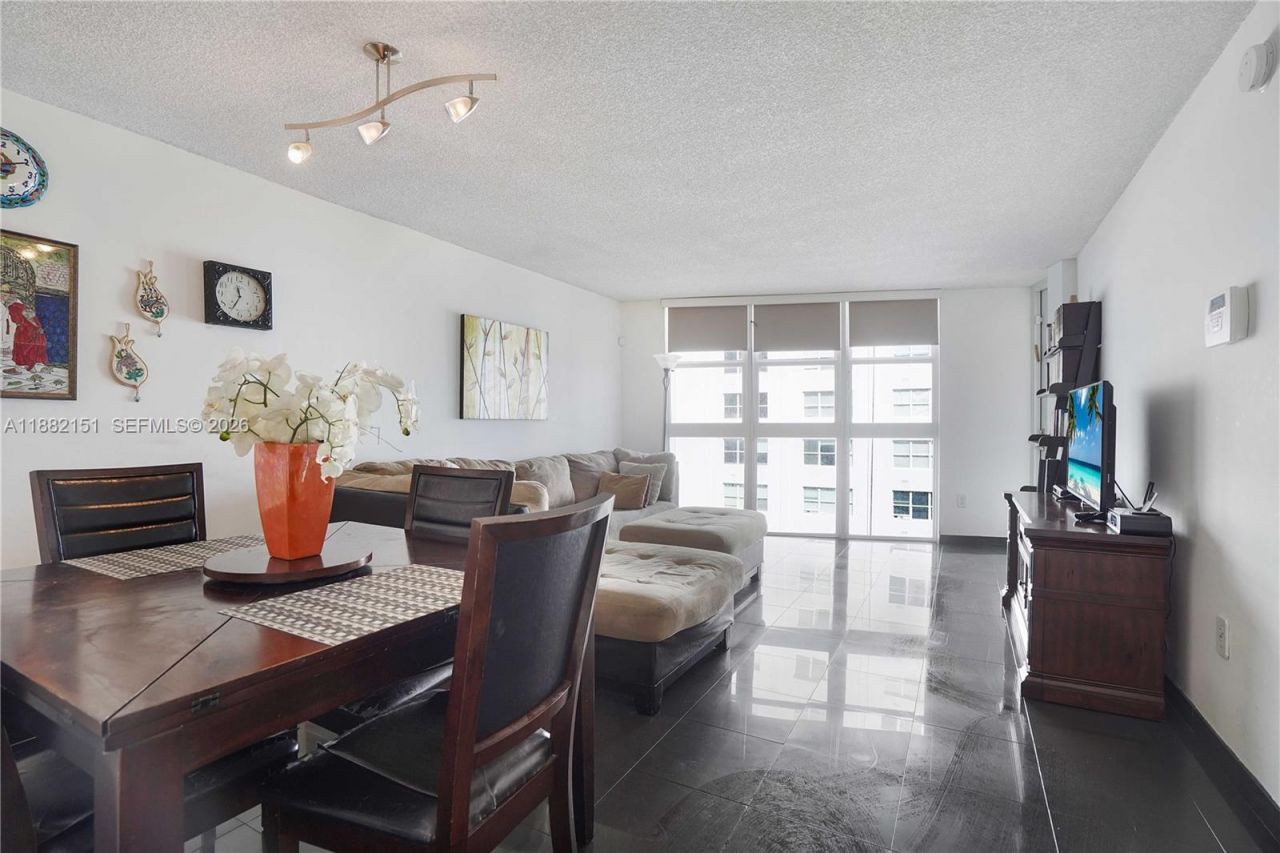 1228 West Ave, Unit 607, Miami Beach, FL 33139 Photo