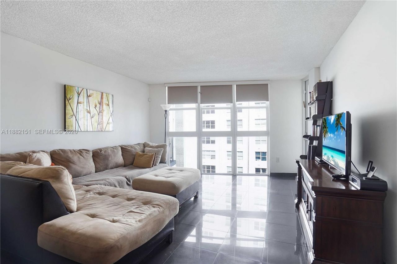 1228 West Ave, Unit 607, Miami Beach, FL 33139 Photo
