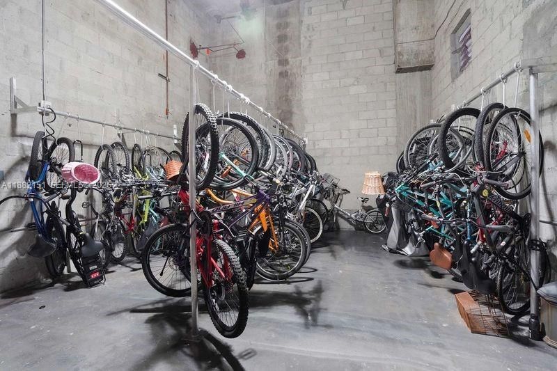 1228 West Ave, Unit 607, Miami Beach, FL 33139 Photo