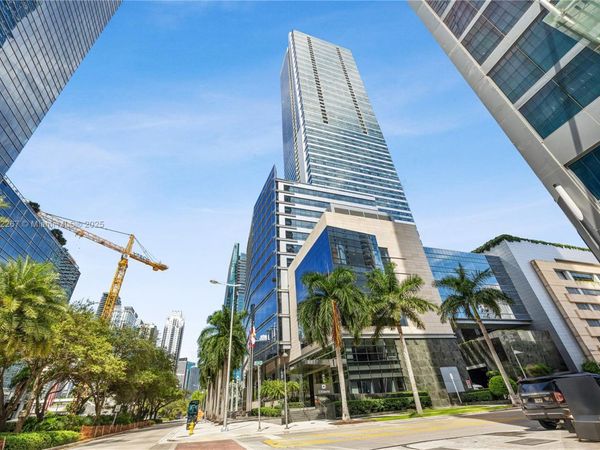 1435 Brickell Ave, Unit 3203, Miami, FL 33131