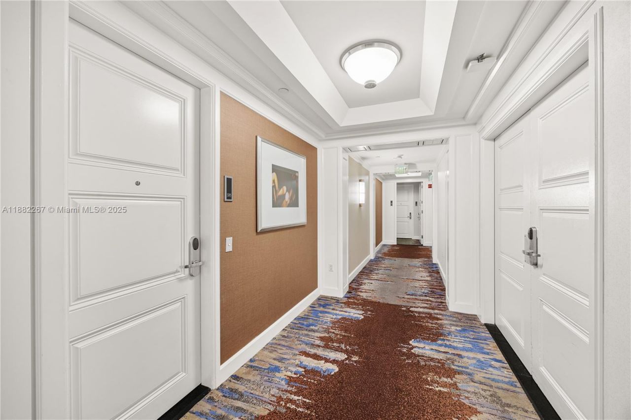 1435 Brickell Ave, Unit 3203, Miami, FL 33131 Photo