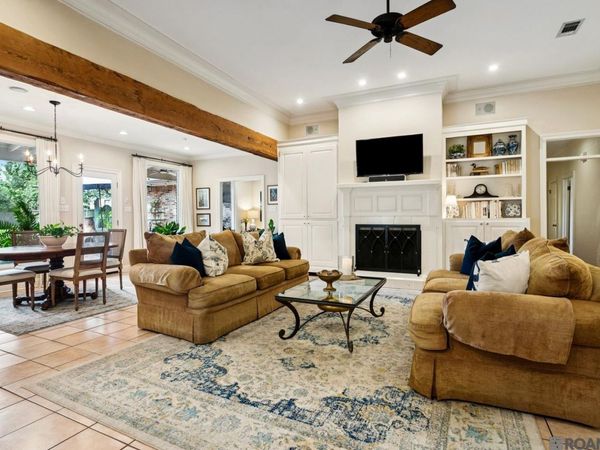 3339 Tezcucco Dr, Baton Rouge, LA 70820