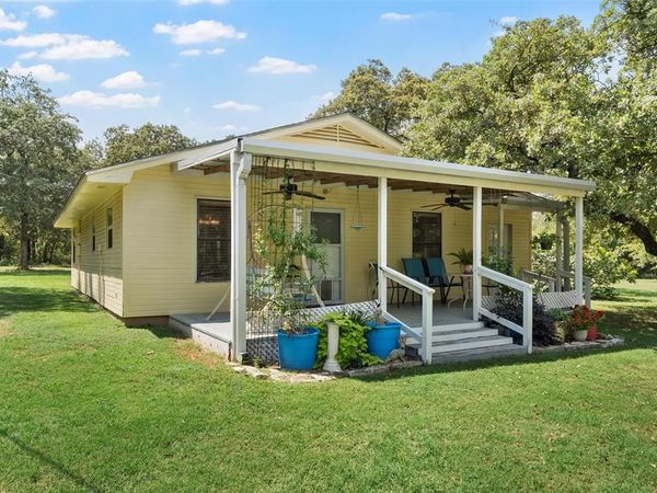 284 County Road 326a, Rosebud, TX 76570