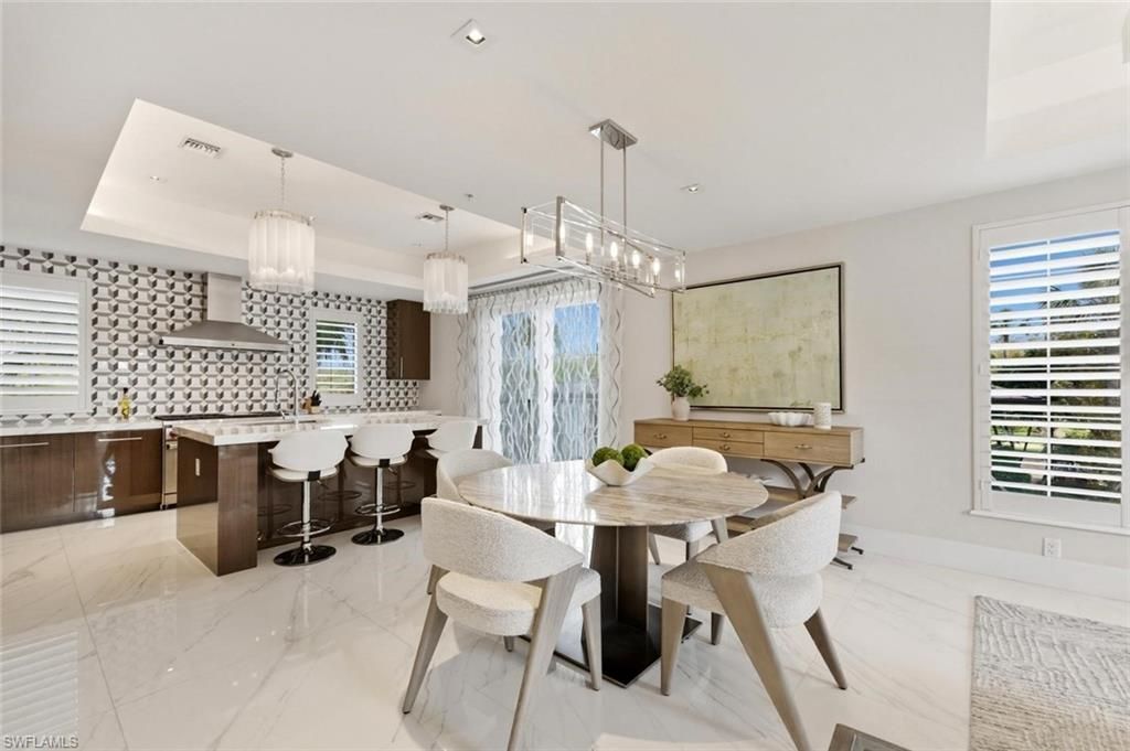 490 5th St S, Unit 101, Naples, FL 34102 Photo