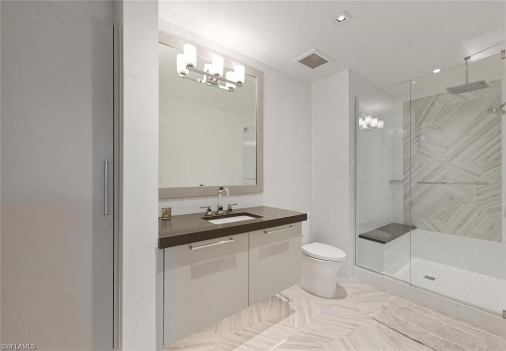490 5th St S, Unit 101, Naples, FL 34102 Photo