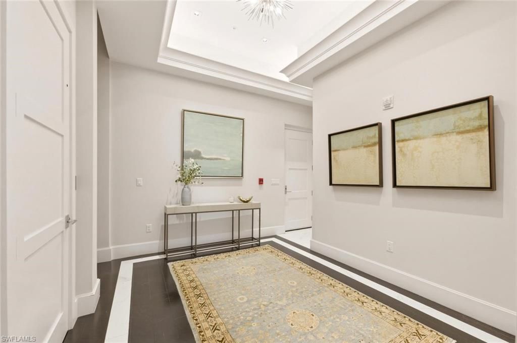 490 5th St S, Unit 101, Naples, FL 34102 Photo