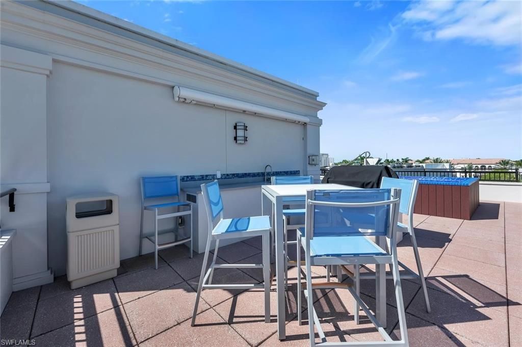 490 5th St S, Unit 101, Naples, FL 34102 Photo