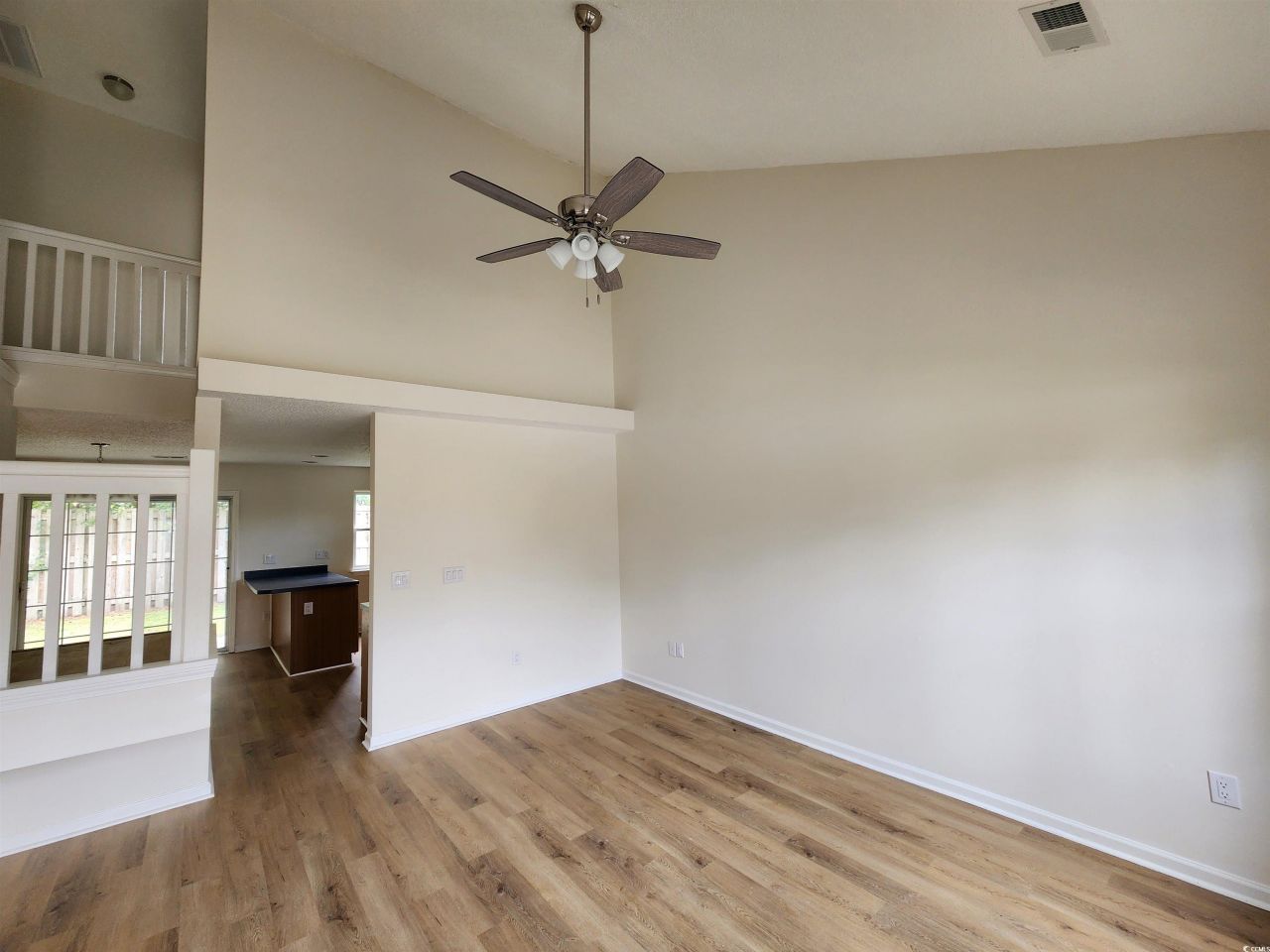 3523 Chestnut Dr. Photo 6