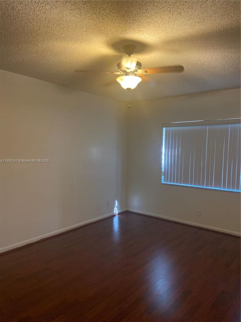 1301 NE 7th St, Unit 106, Hallandale Beach, FL 33009 Photo