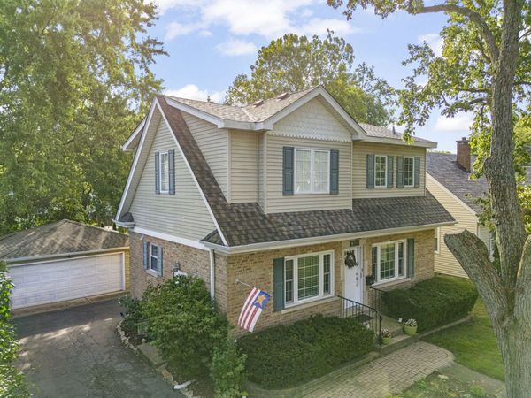 1115 N Main Street, Wheaton, IL 60187