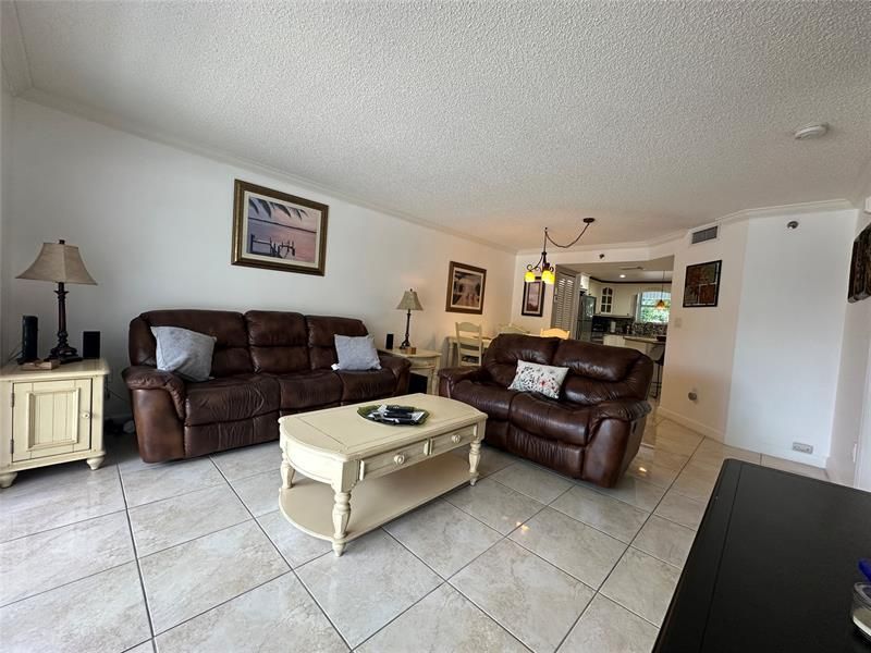 17801 N Bay Rd, Unit 212, Sunny Isles Beach, FL 33160 Photo