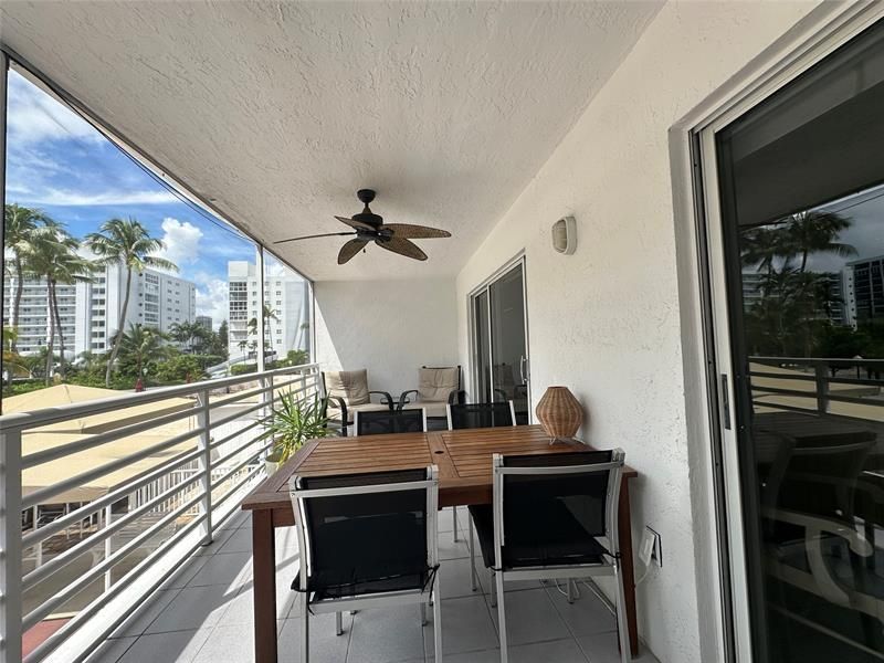 17801 N Bay Rd, Unit 212, Sunny Isles Beach, FL 33160 Photo
