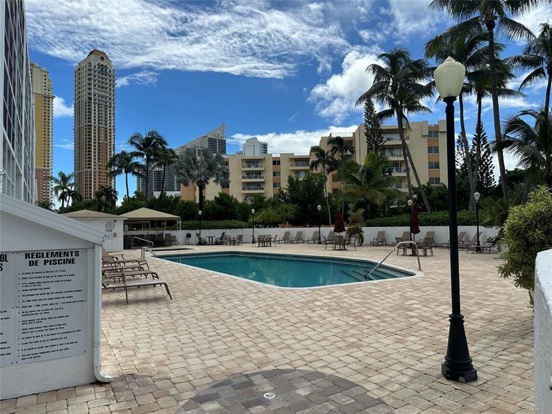 17801 N Bay Rd, Unit 212, Sunny Isles Beach, FL 33160 Photo