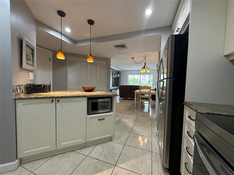 17801 N Bay Rd, Unit 212, Sunny Isles Beach, FL 33160 Photo