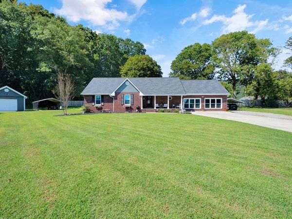 712 Kilgore St, Jasper, TN 37347