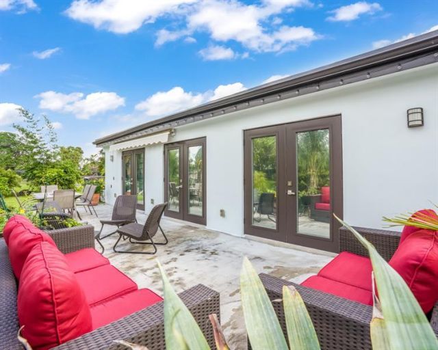 2051 NW 93rd Lane, Sunrise, FL 33322 Photo