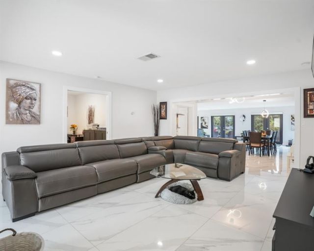 2051 NW 93rd Lane, Sunrise, FL 33322 Photo