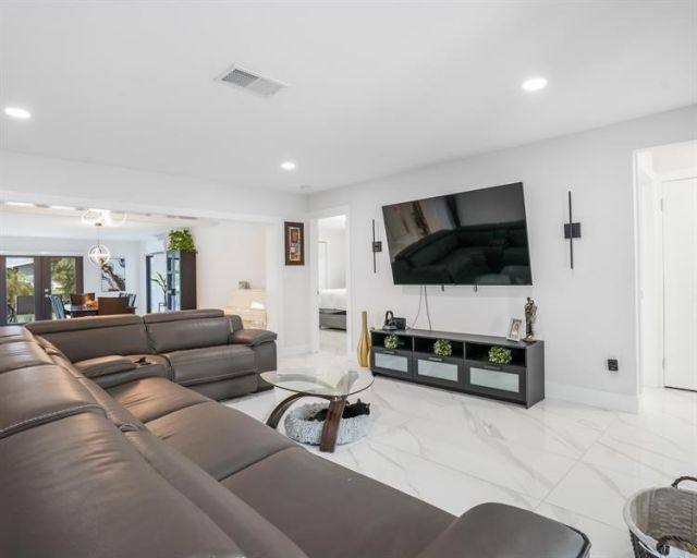 2051 NW 93rd Lane, Sunrise, FL 33322 Photo