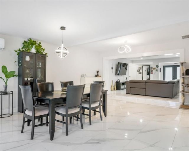 2051 NW 93rd Lane, Sunrise, FL 33322 Photo