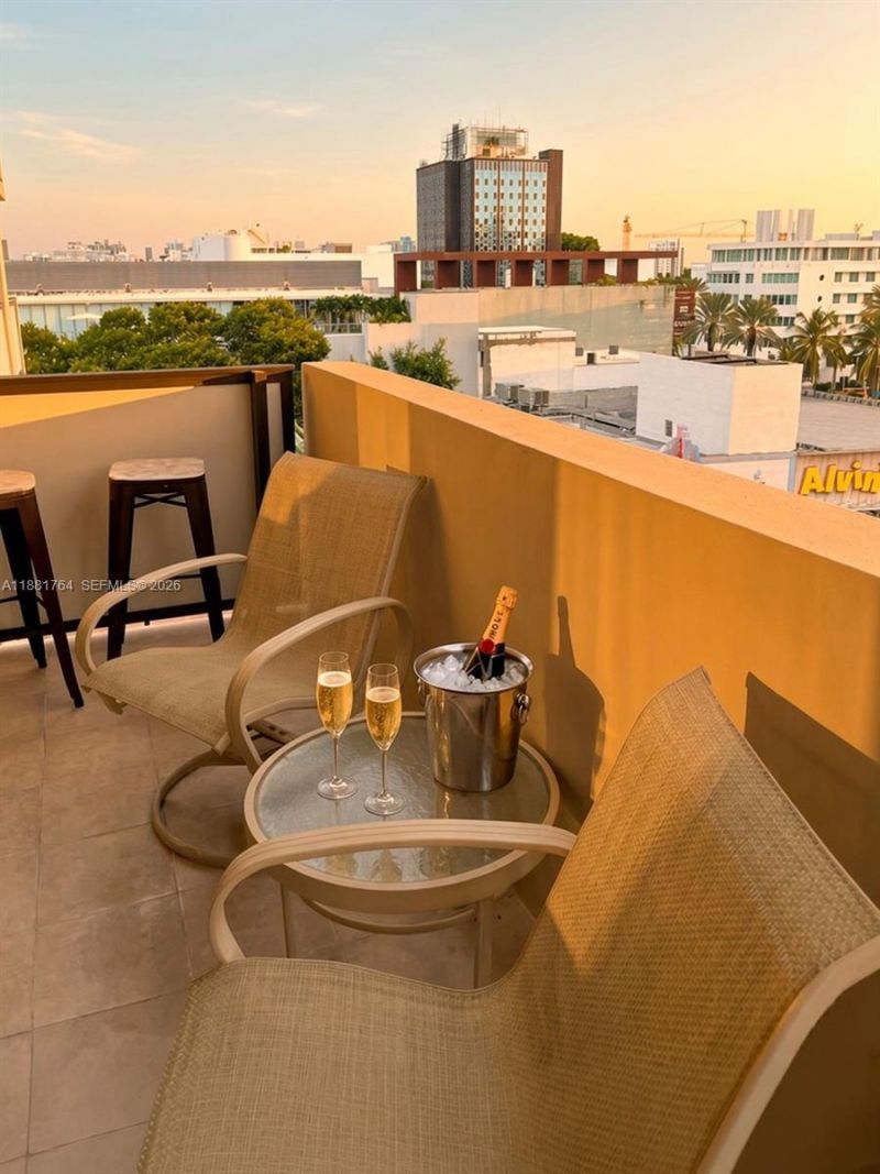 1621 Collins Ave, Unit 701, Miami Beach, FL 33139 Photo