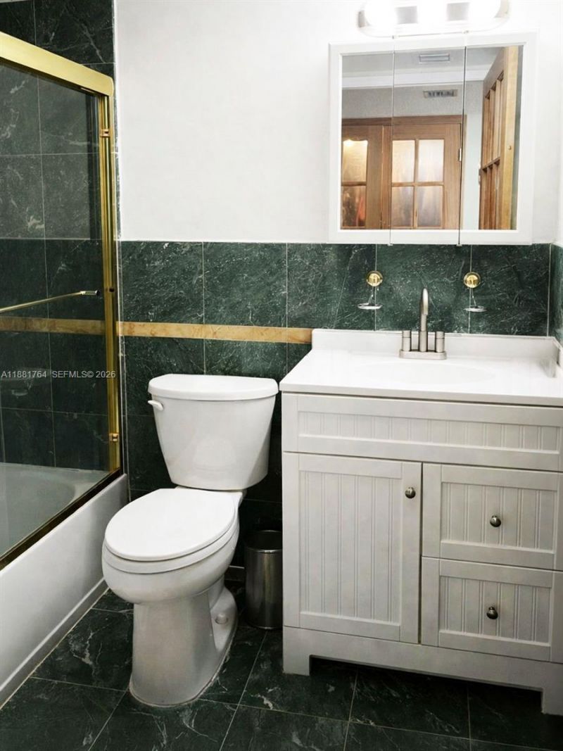 1621 Collins Ave, Unit 701, Miami Beach, FL 33139 Photo