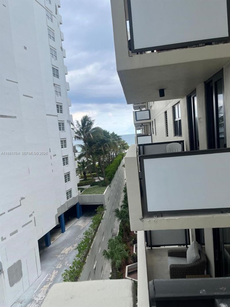 1621 Collins Ave, Unit 701, Miami Beach, FL 33139 Photo