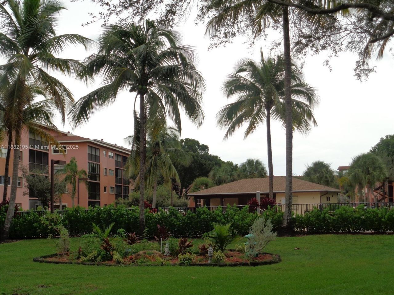 701 SW 141st Ave, Unit 412R, Pembroke Pines, FL 33027 Photo