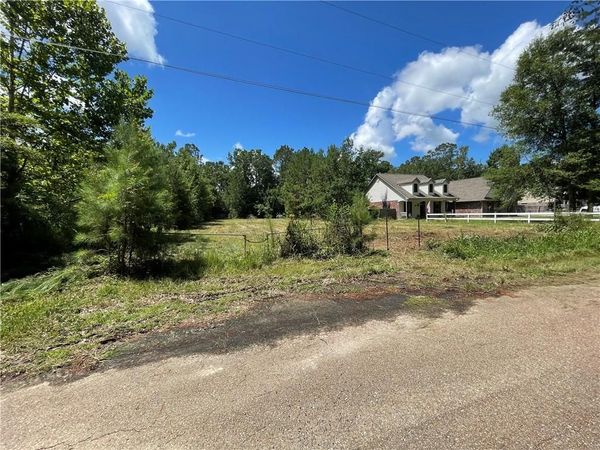 SIGRID Lane, Slidell, LA 70460