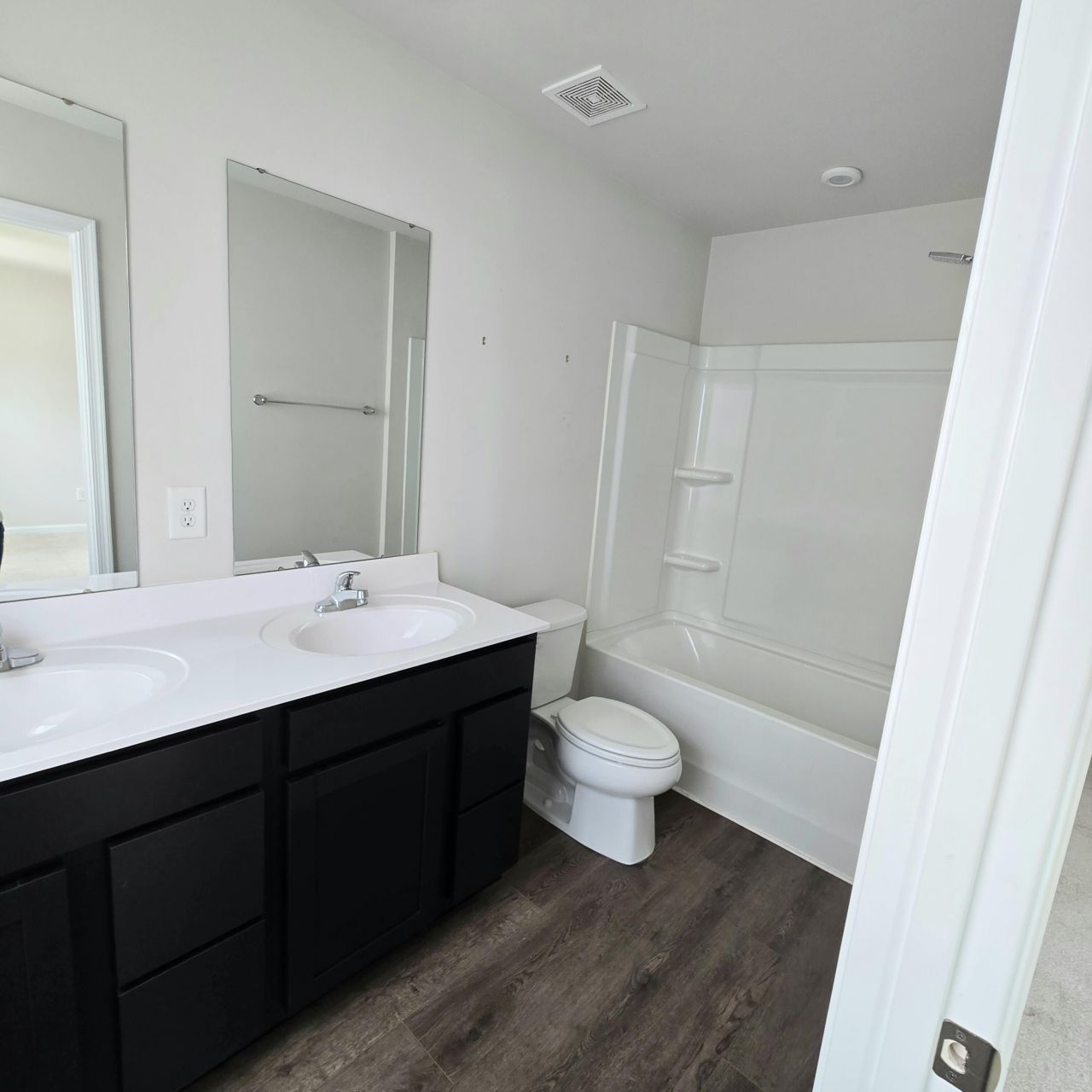 517 Mills Hill Way Photo 9