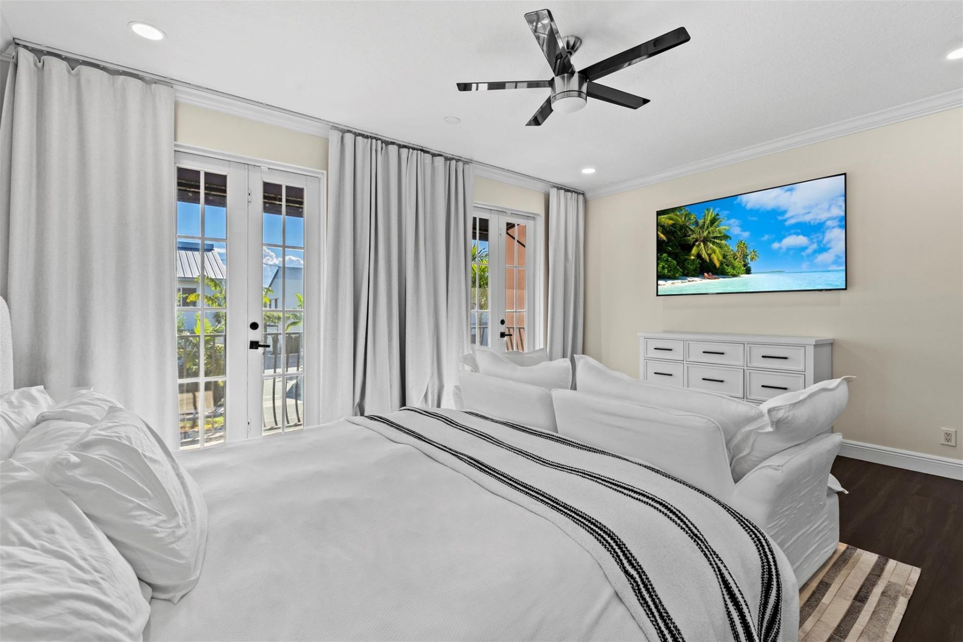 1121 NE 14th Avenue, Fort Lauderdale, FL 33304 Photo