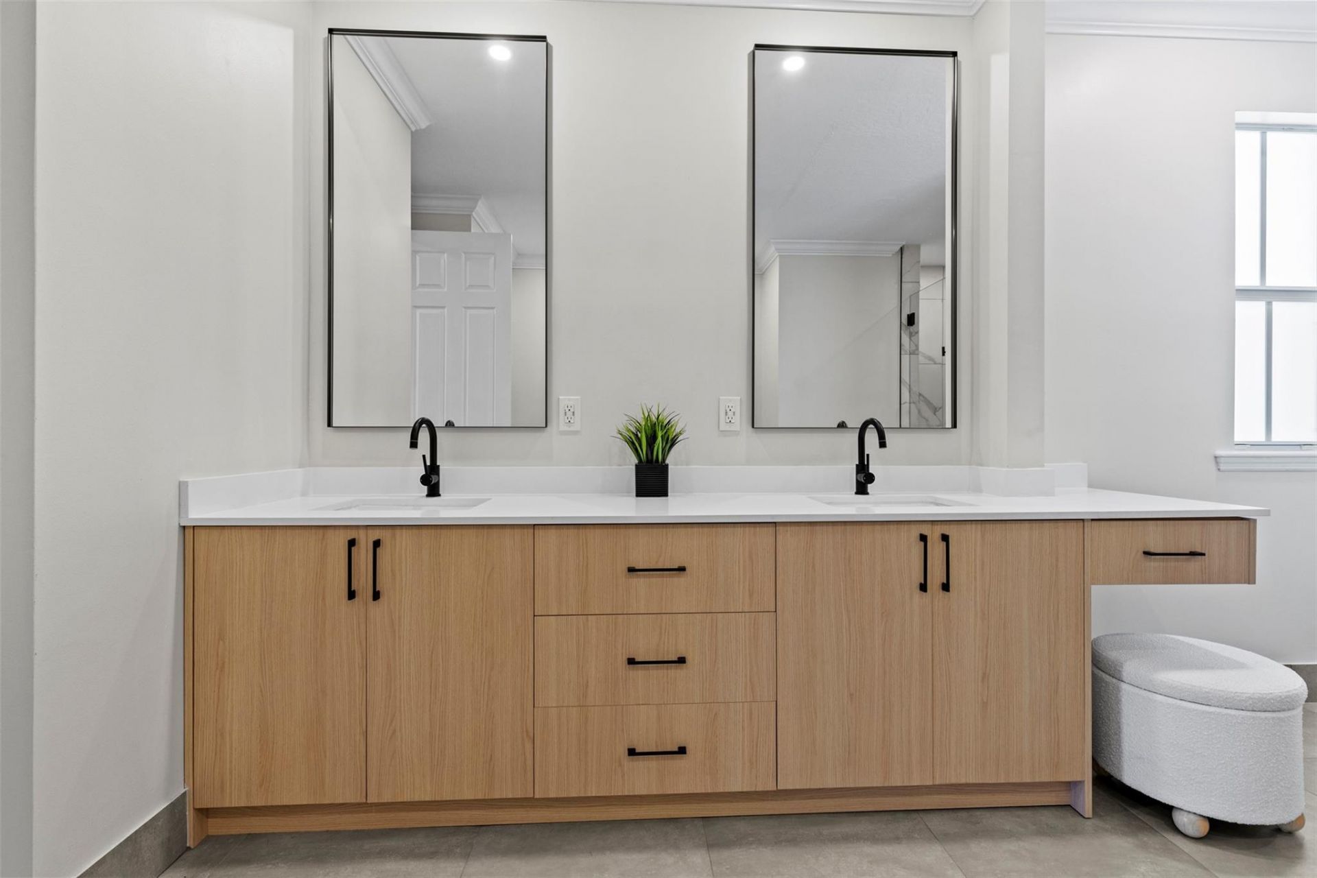 1121 NE 14th Avenue, Fort Lauderdale, FL 33304 Photo