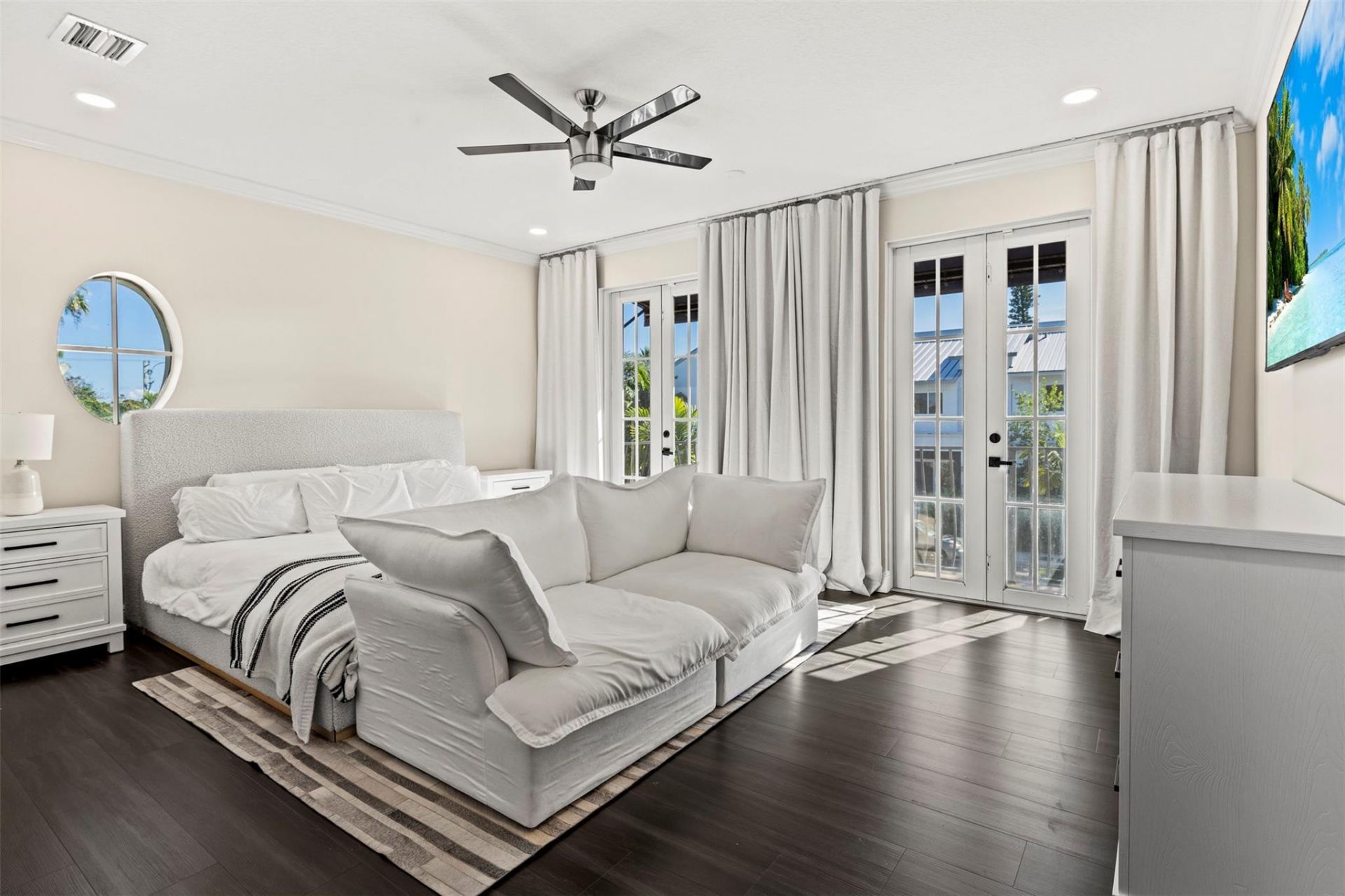 1121 NE 14th Avenue, Fort Lauderdale, FL 33304 Photo