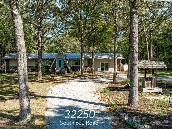 32250 S 620 Road, Grove, OK 74344