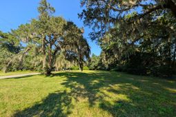 211 Cassena Street photo 4