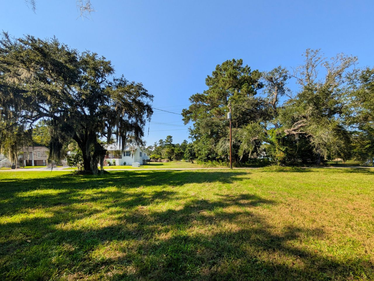 211 Cassena Street Photo 6