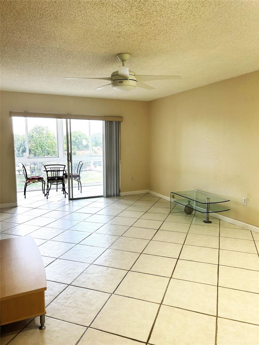 8515 Sunrise Lakes Boulevard, Unit 301, Sunrise, FL 33322 Photo