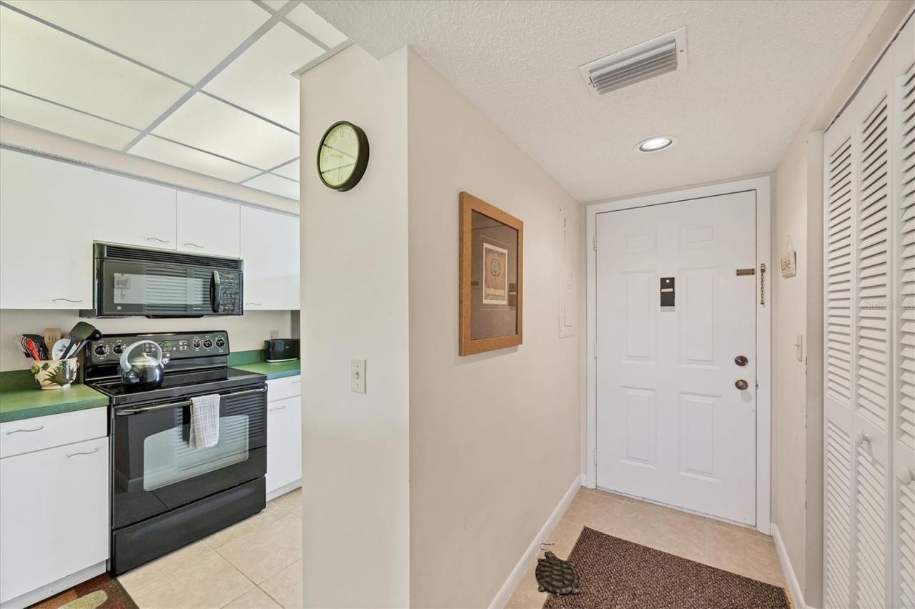 823 Wexford Boulevard, Unit 823, Venice, FL 34293 Photo